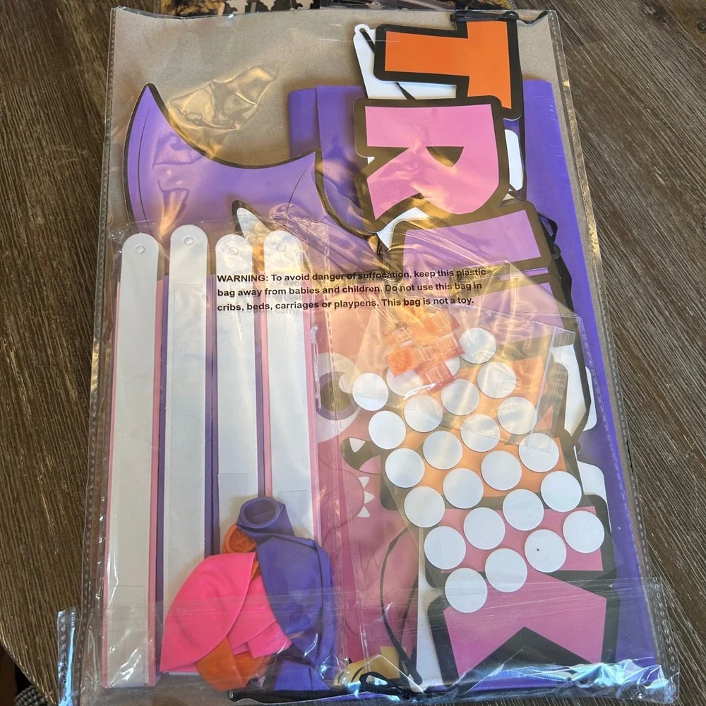 Occasions Trunk or Treat Decorating Kit Unisex OS Purple New Monster Bat 12470